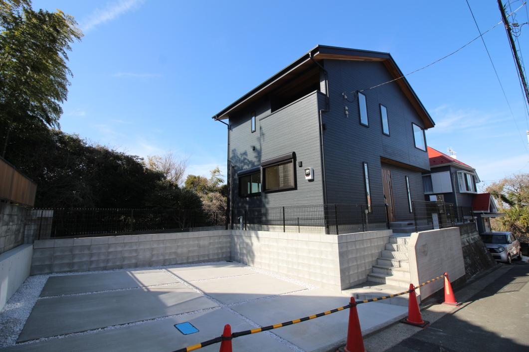 横家 横須賀市湘南鷹取1丁目14ー18湘南鷹取1丁目新築戸建